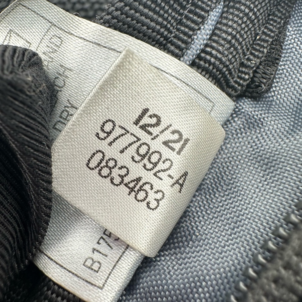 Adidas Black Belt Bag with Sporty Minimalist Design - Picture 7 of 8